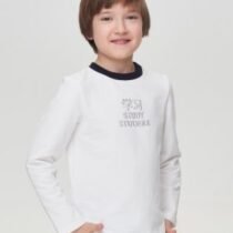 Джемпер из футера с вышивкой