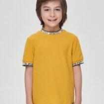 Джемпер-футболка с декором