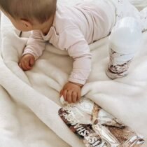 Twistshake Антиколиковая бутылочка