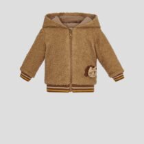 Куртка пушистая с декорами