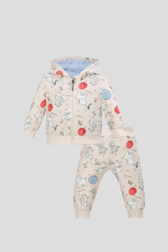 Костюм (куртка и брюки)