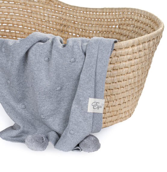 Плед с помпонами