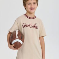 Ասեղնագործությամբ շապիկ