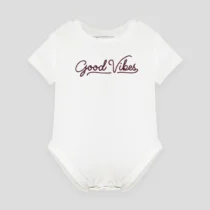 Ասեղնագործությամբ բոդի